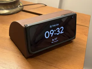 Pixel 10 Pro Fold Clock Stand (With USB)