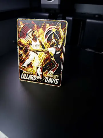 Modelo para impresión 3D: Damian Lillard & Anthony Davis Player Card — vista de referencia 4