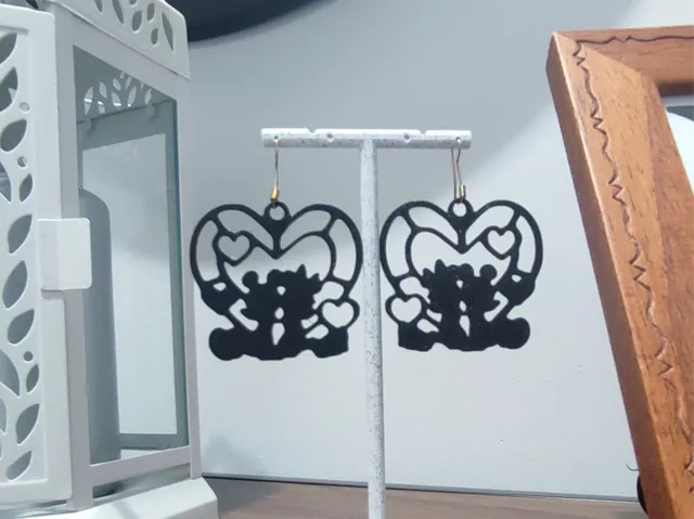 Aretes Orejas de Amor Infinito