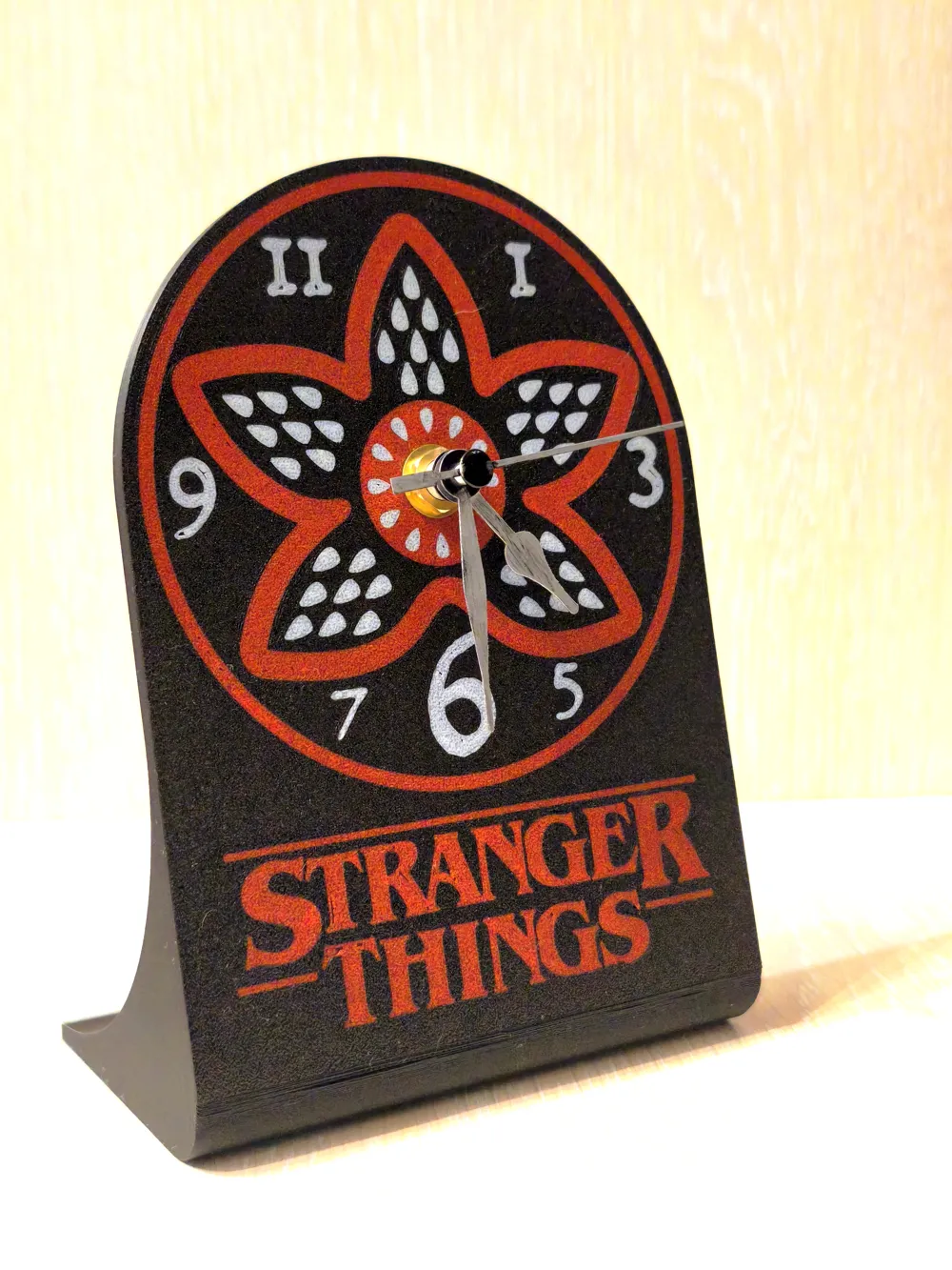 Stranger Things Demogorgon Clock - Free 3D Print Model - MakerWorld