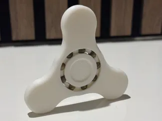 Fidget Spinner (integrated airsoft BB bearing)