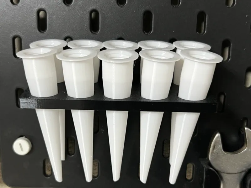 Skadis silicone nozzle holder