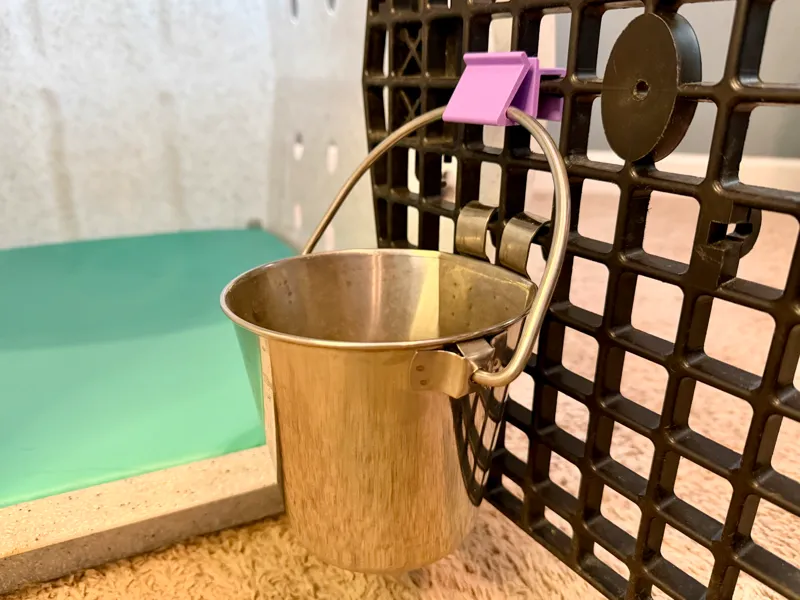 Ruffland Kennel Water Bucket Hook (Large/Interm)