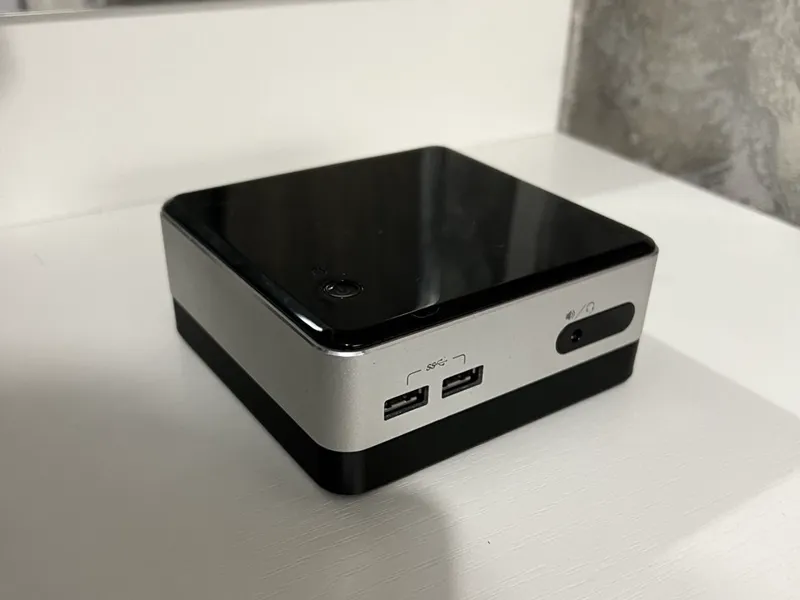 Intel NUC 5 base cover for HDD / Fan