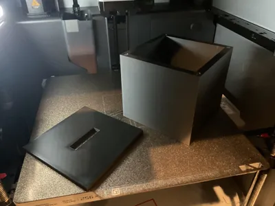 Magnetic Coin Bank
