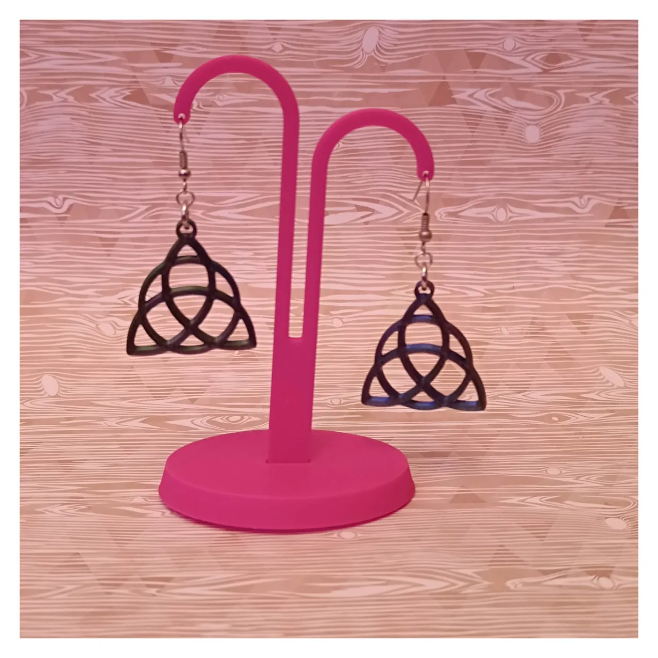 Pendientes triqueta view 2