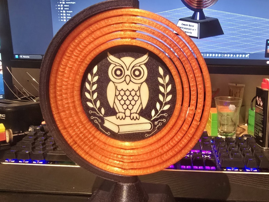 Wise Owl Award Trophy | Print-in-Place Ring Trophy