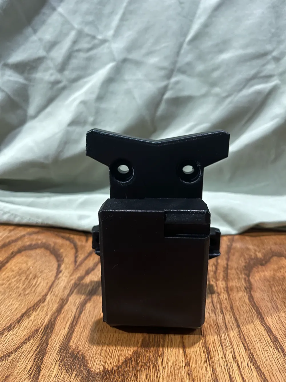 AR15 Rifle Mag Well Wall Mount by Jiig123 MakerWorld