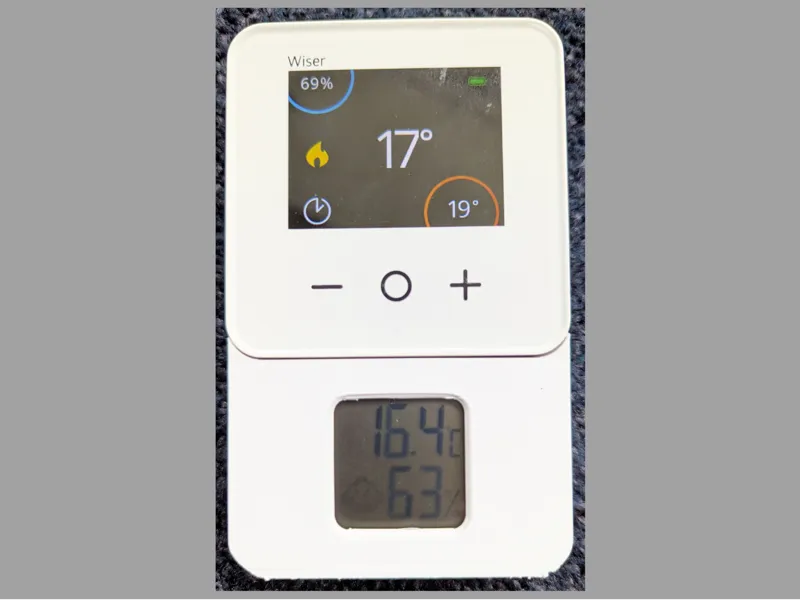Drayton Wiser Home Thermostat stand