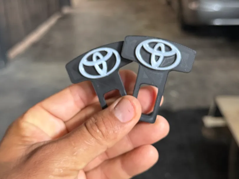 Clip anti-alarme universel pour ceinture de sécurité