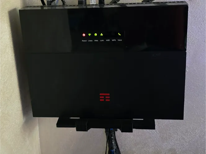 Support muro modem Tim Executive