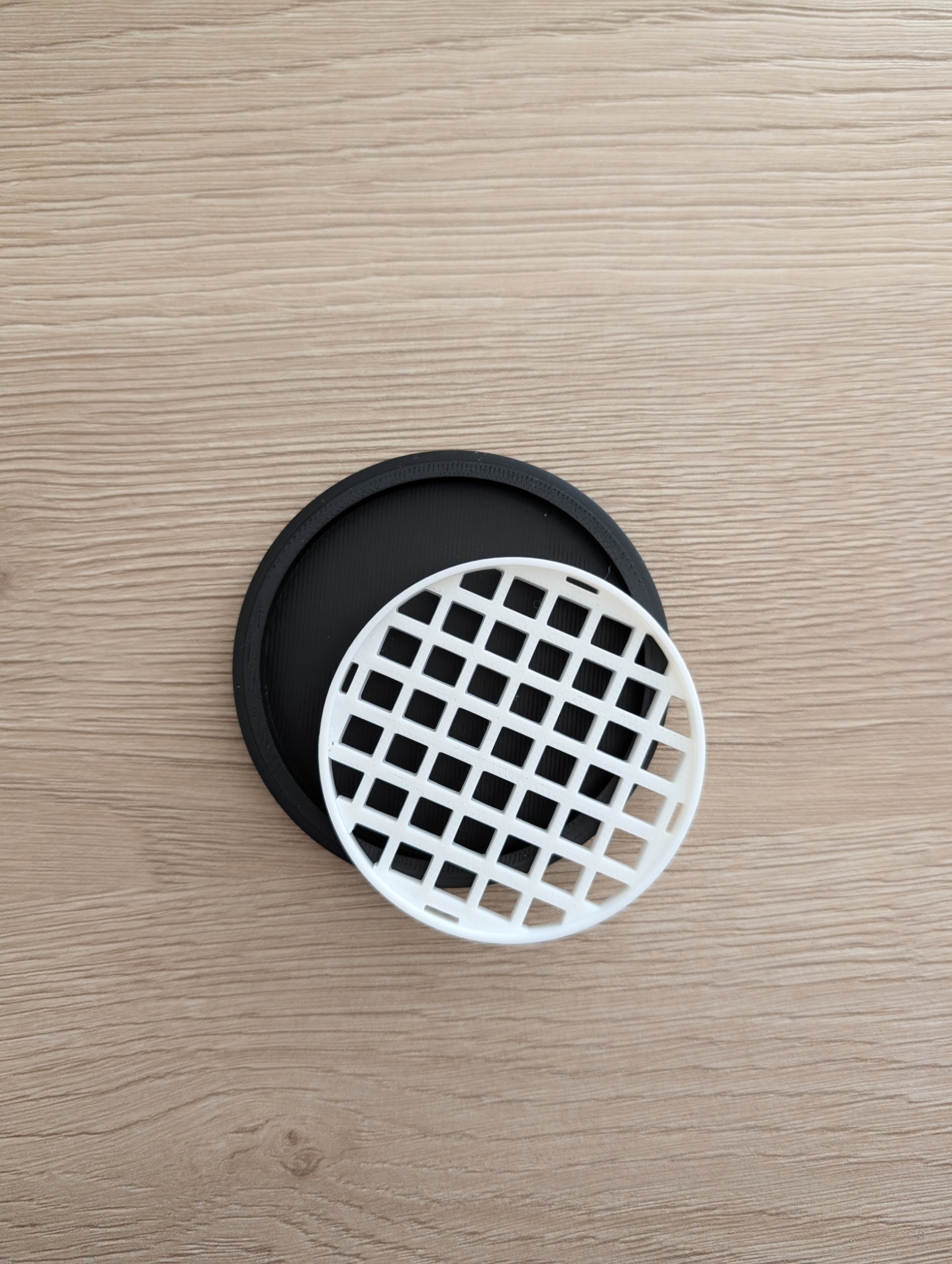 Miniatura 4 do modelo 3D Customizable Coaster with Removable Insert