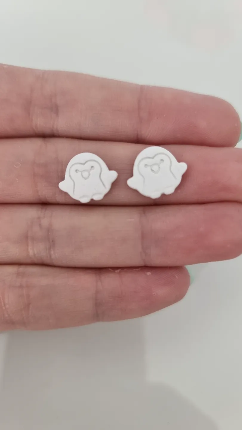 Polymer Clay Earring Cutter - Penguin view 3