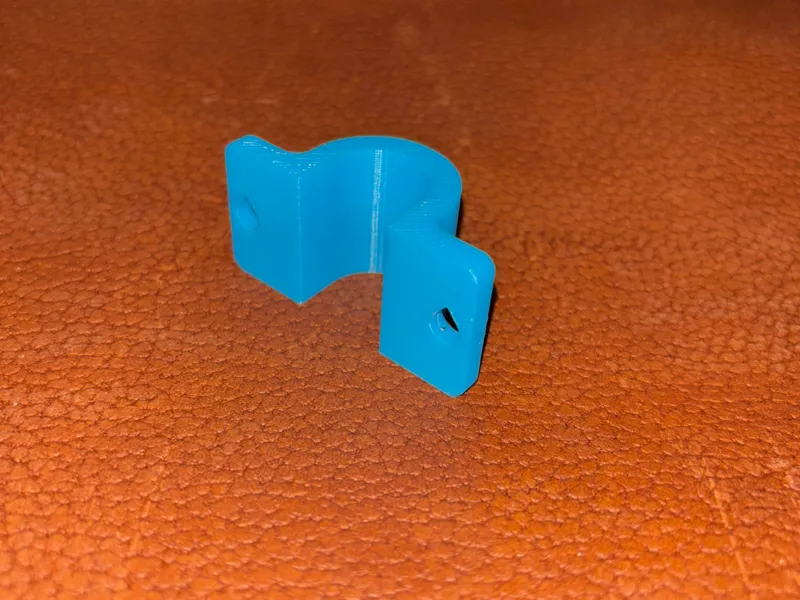 1/2" PEX surface mount flange (pass through)
