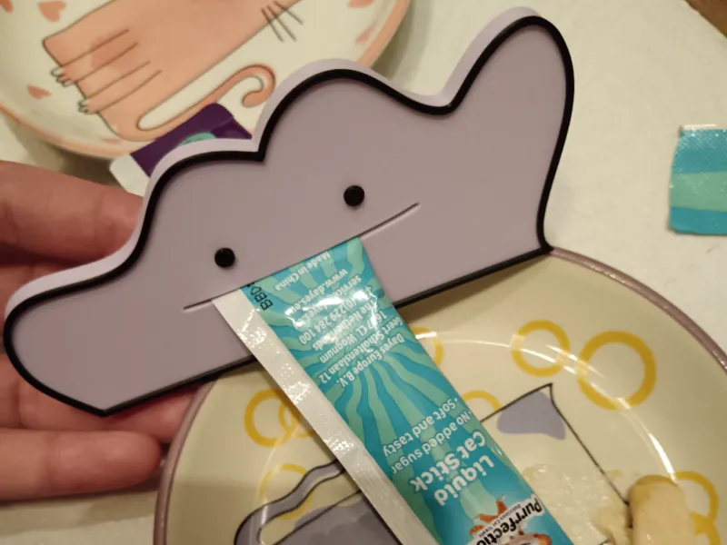 Liquid snack squeezer