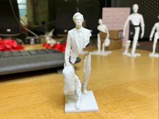 Figurine - An empty businessman