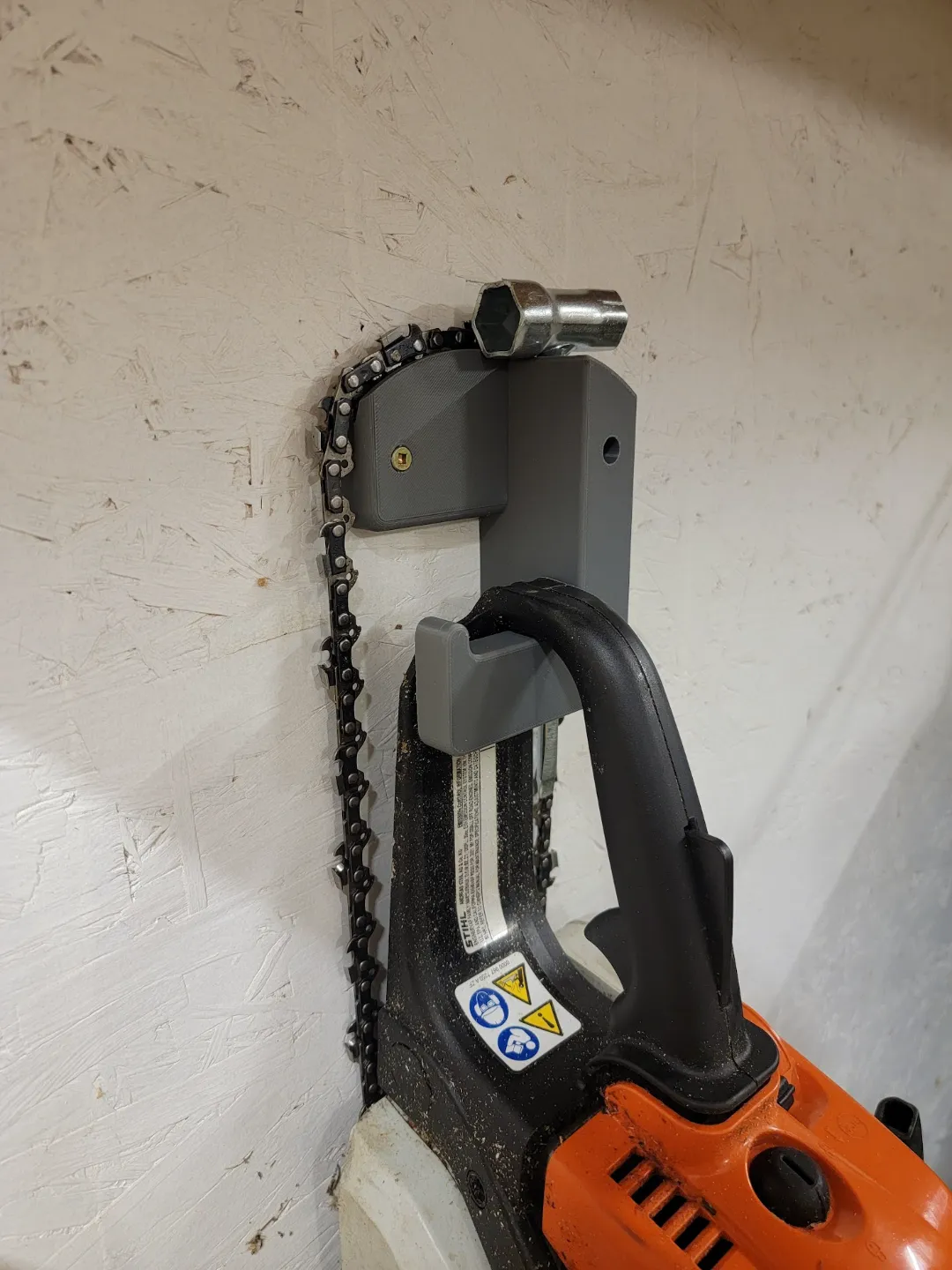 Chainsaw holder station view 4