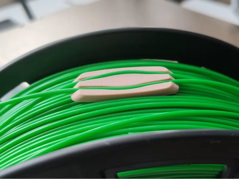 Filament clip