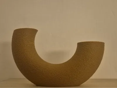 Modern U-shaped Vase – Minimal Curved Design