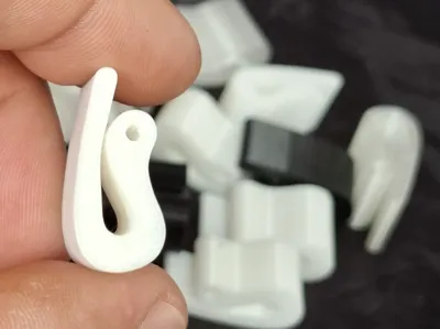 TPU filament clip