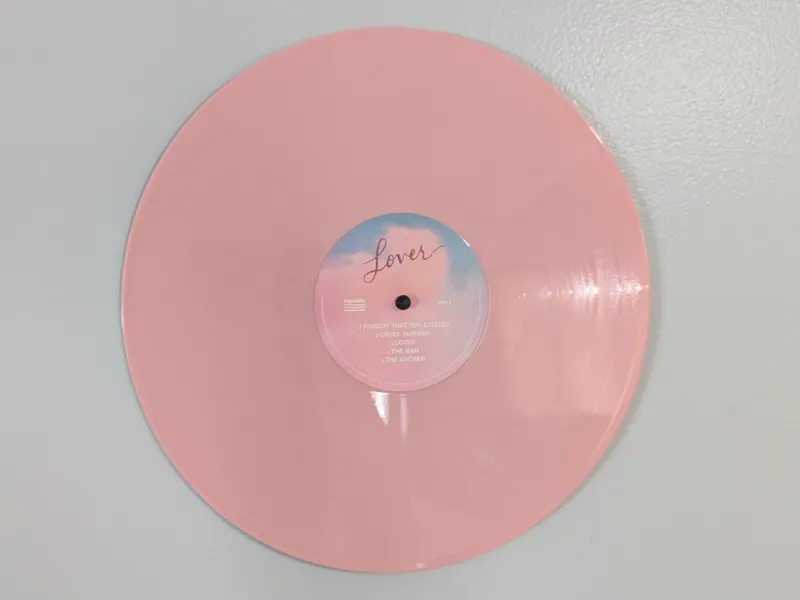 Minimalist Vinyl Record Wall Mount
