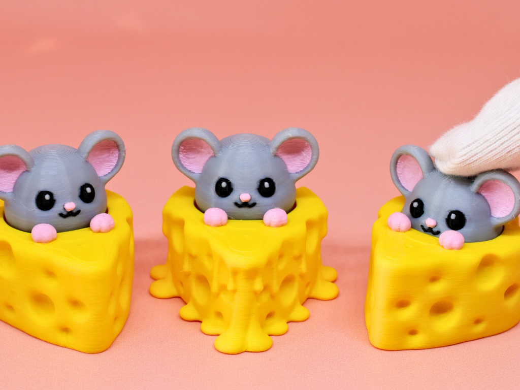 Peekaboo Mouse with Cheese Fidget Clicker - 1