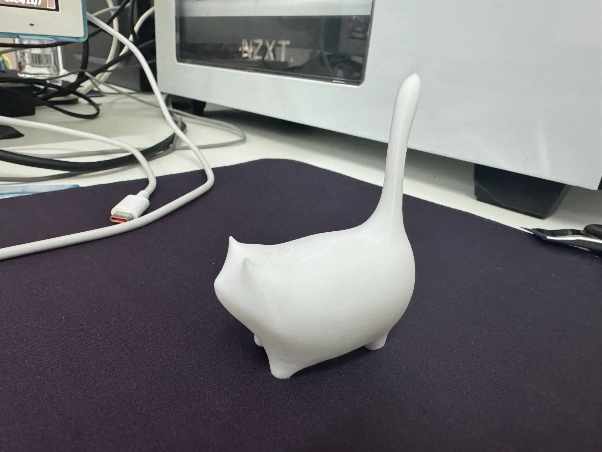 Miniatura 1 do modelo 3D 翘尾巴猫咪摆件