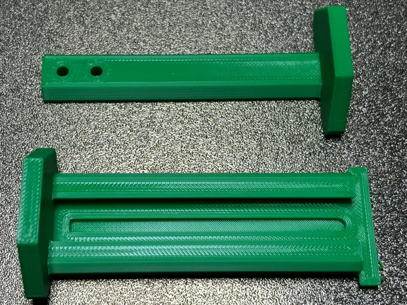 Kick panel gap measurer