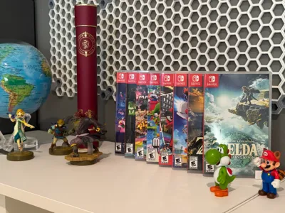 Nintendo Switch Game Display- Modular & Angled