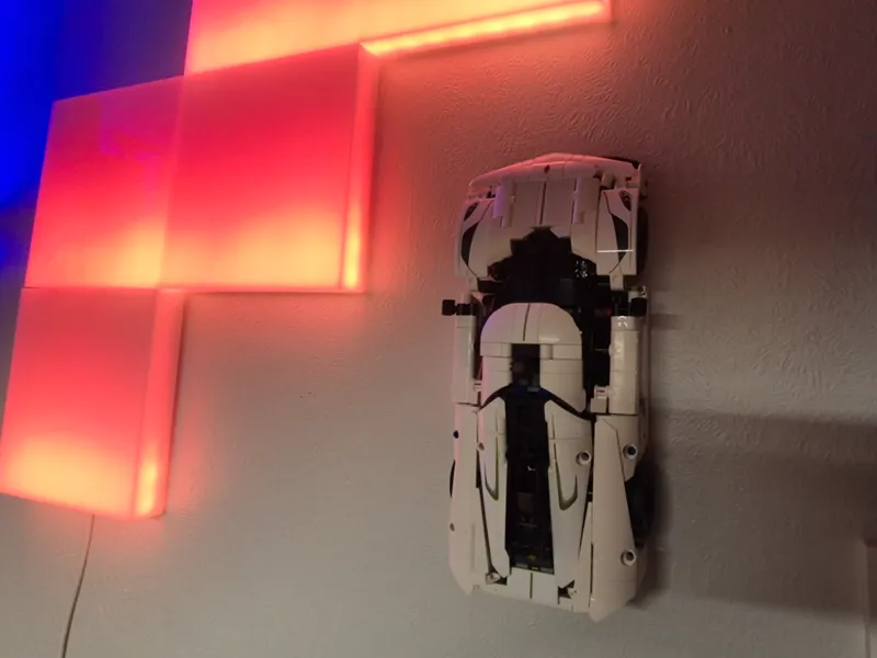 Koenigsegg Jesko Technic 42184 / 42173 wall mount