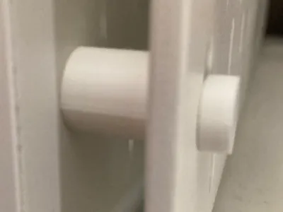 Skadis panel support with spacer