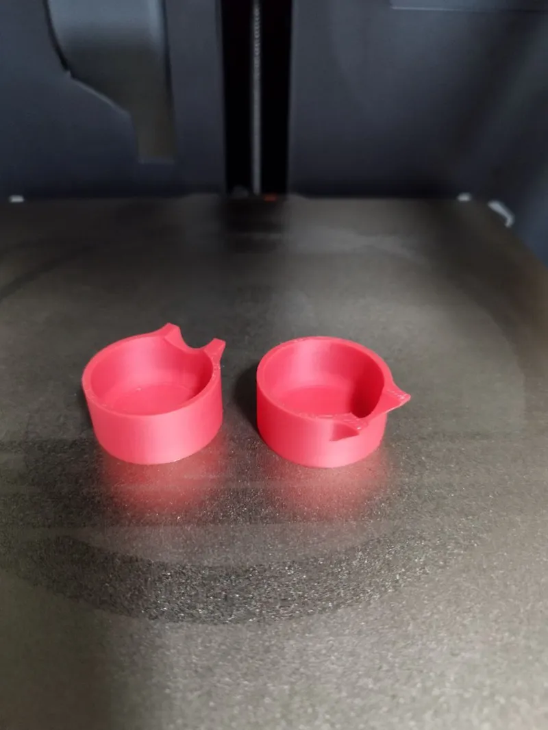 Small container for use with epoxy resin or paints