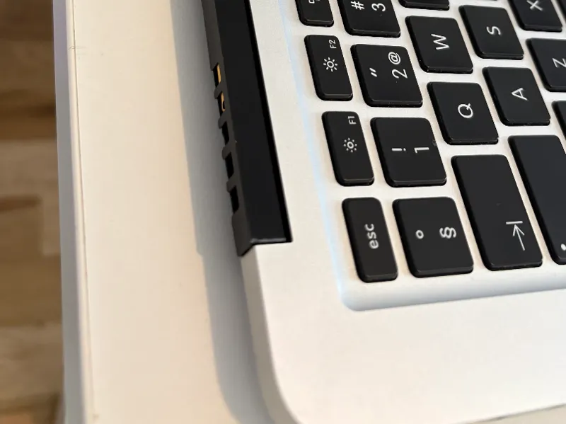 Headless MacBook Air 13" (A1466) Conversion Cover