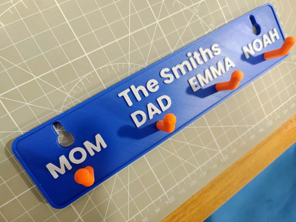 Neme Racking Family Key Rack with Names - Free 3D Print Model - MakerWorld