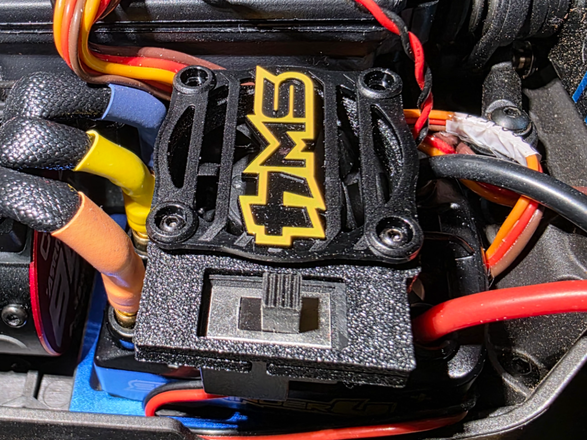 Castle Creations Sidewinder 4 switch mount