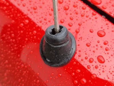 Nissan Sentra B13 Antenna Mount Screw (1991–1992)