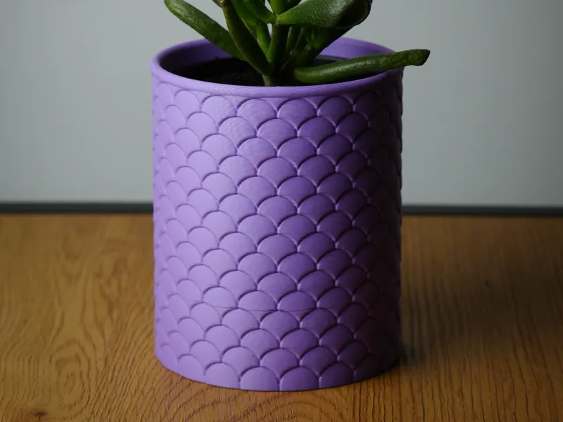 PLANTER WITH TWISTABLE DRIP TRAY - SCALES