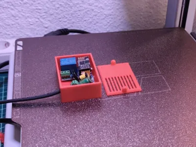 ESP8266 Relay Box with power supply