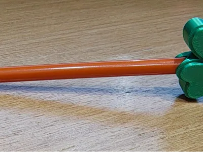 Three-leaf Clover Pencil Topper