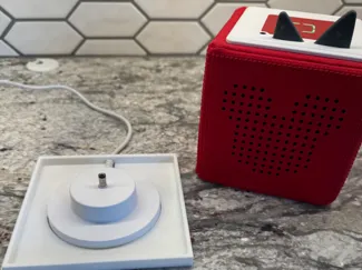 charging dock for Tonies box