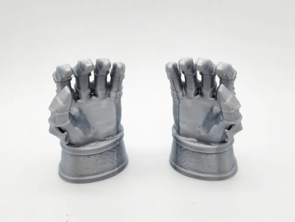 Miniature Iron Gauntlets by Triple G Workshop - MakerWorld