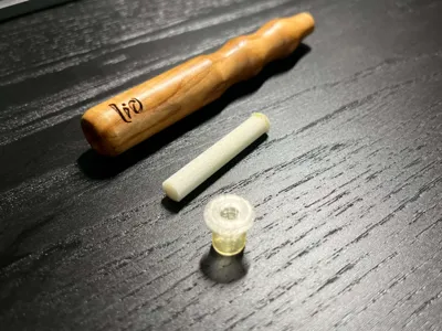Plug for LIO flavoured air device