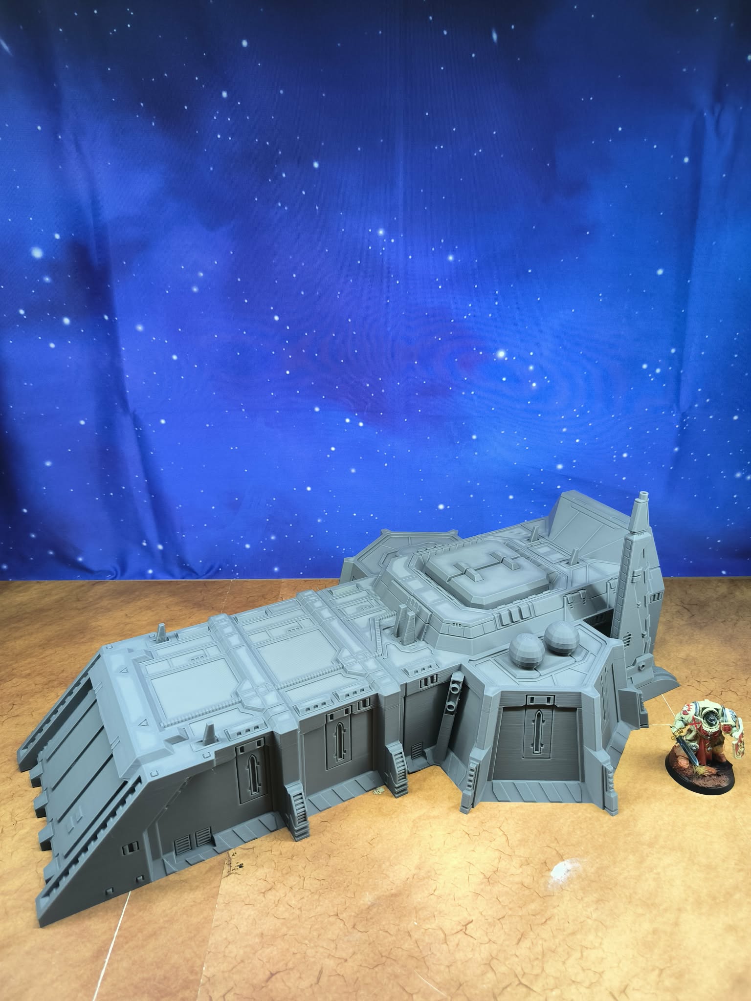 Figura decorativa: Stronghold QG de campagne spatial — vista de referencia 3