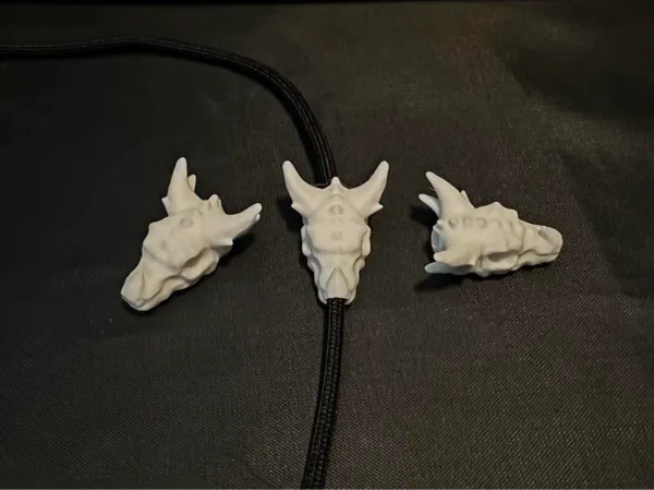 Perle paracorde tête de dragon gothique