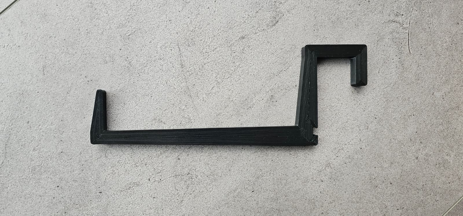 Miniatura 2 do modelo 3D Parametric Balcony Planter Hook