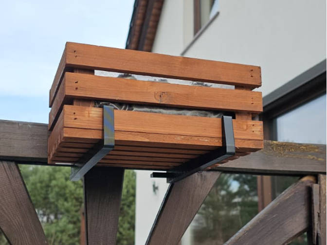 Miniatura 1 do modelo 3D Parametric Balcony Planter Hook