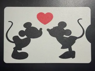 cover TM6 mickey & Minie Kiss