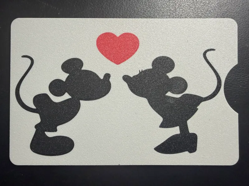 cover TM6 mickey & Minie Kiss