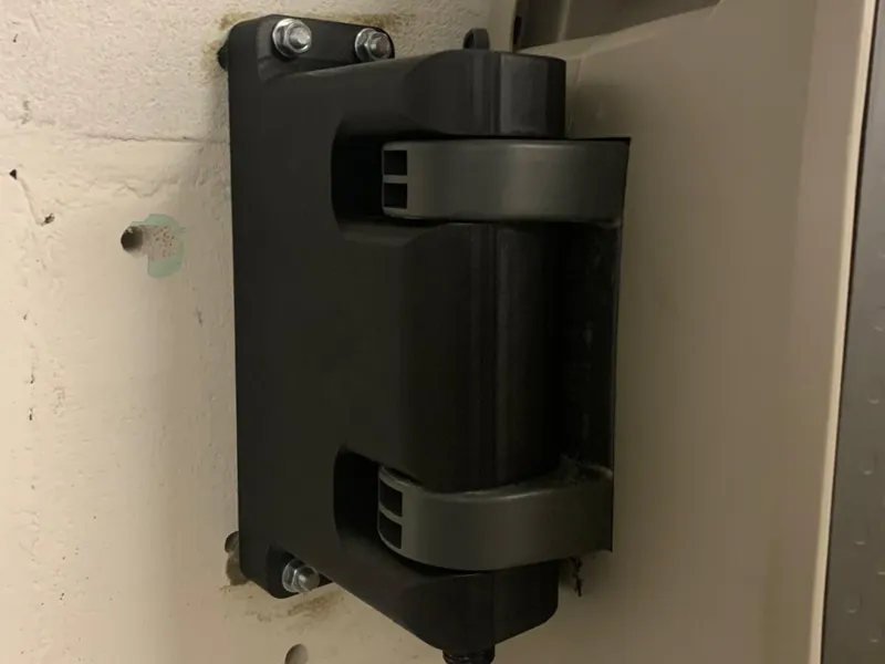 Rewall wallmount screw