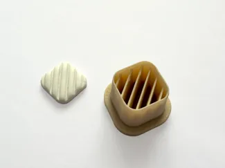 Square polymer clay cutter with imprinted lines